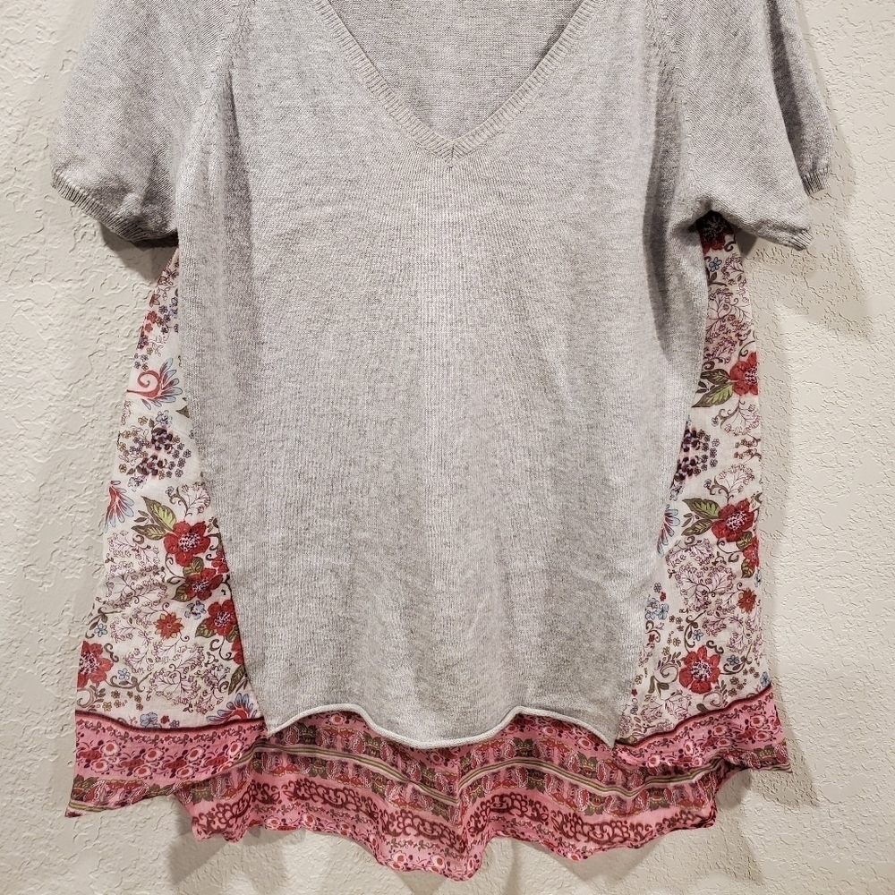 Subtle Luxury Top - Picture 2 of 6